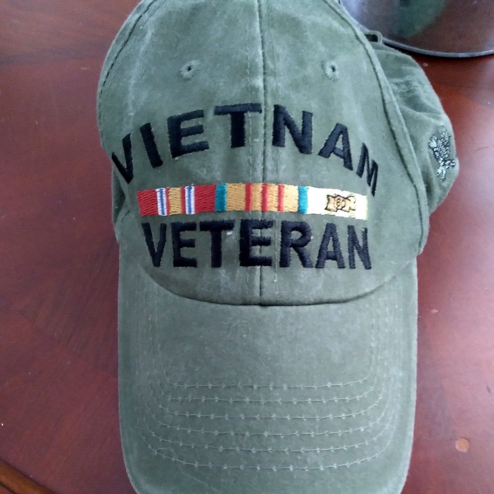 VIETNAM VETERAN HATS AND T-SHIRT ALL NEW